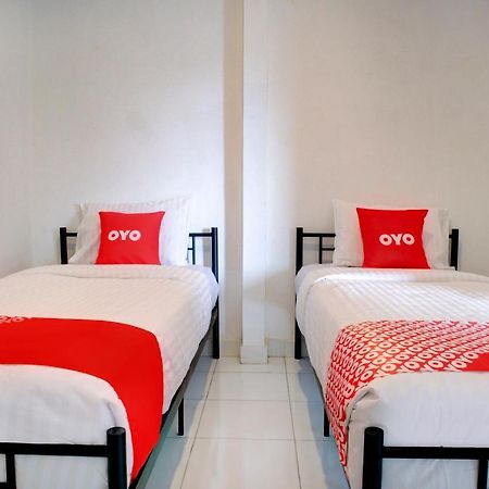 Oyo 3690 Wisma Yani Syariah Padang  Extérieur photo