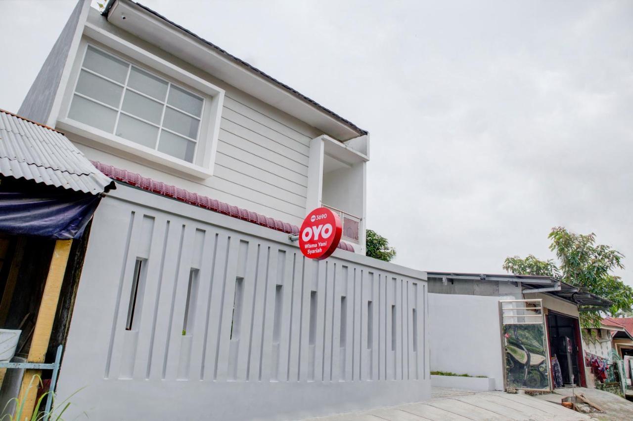Oyo 3690 Wisma Yani Syariah Padang  Extérieur photo