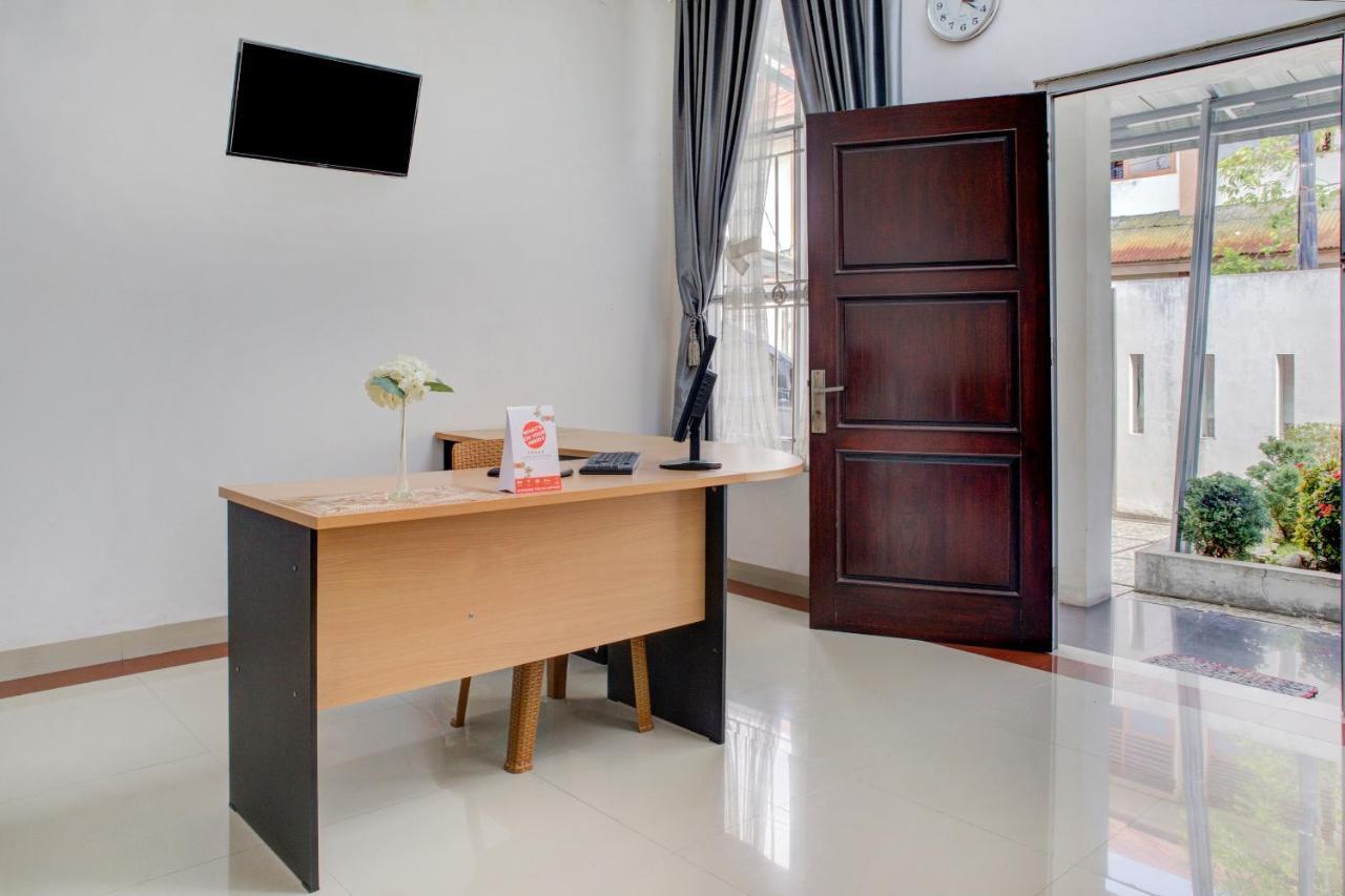 Oyo 3690 Wisma Yani Syariah Padang  Extérieur photo