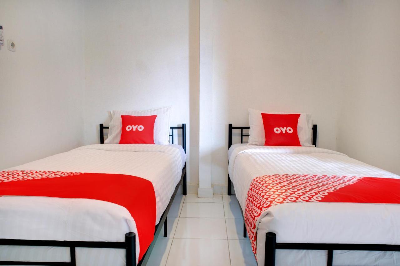 Oyo 3690 Wisma Yani Syariah Padang  Extérieur photo