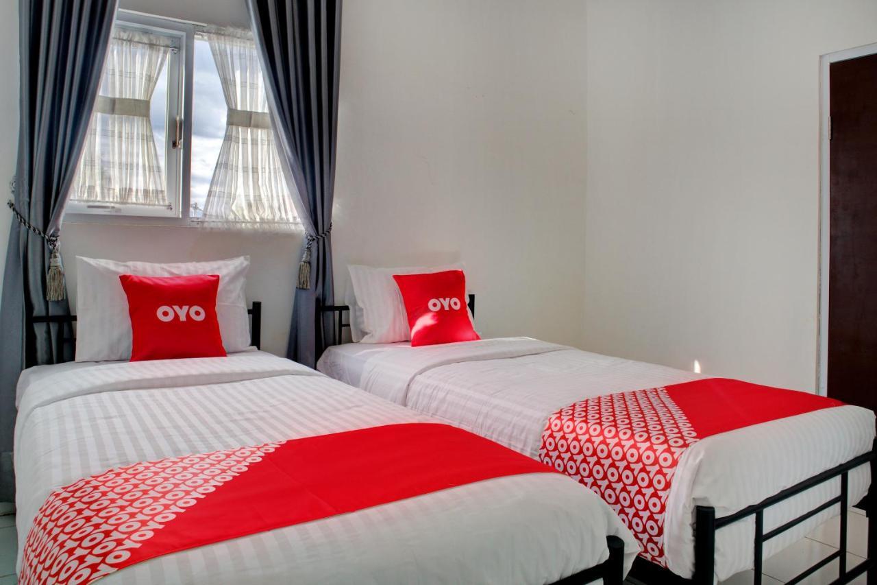 Oyo 3690 Wisma Yani Syariah Padang  Extérieur photo