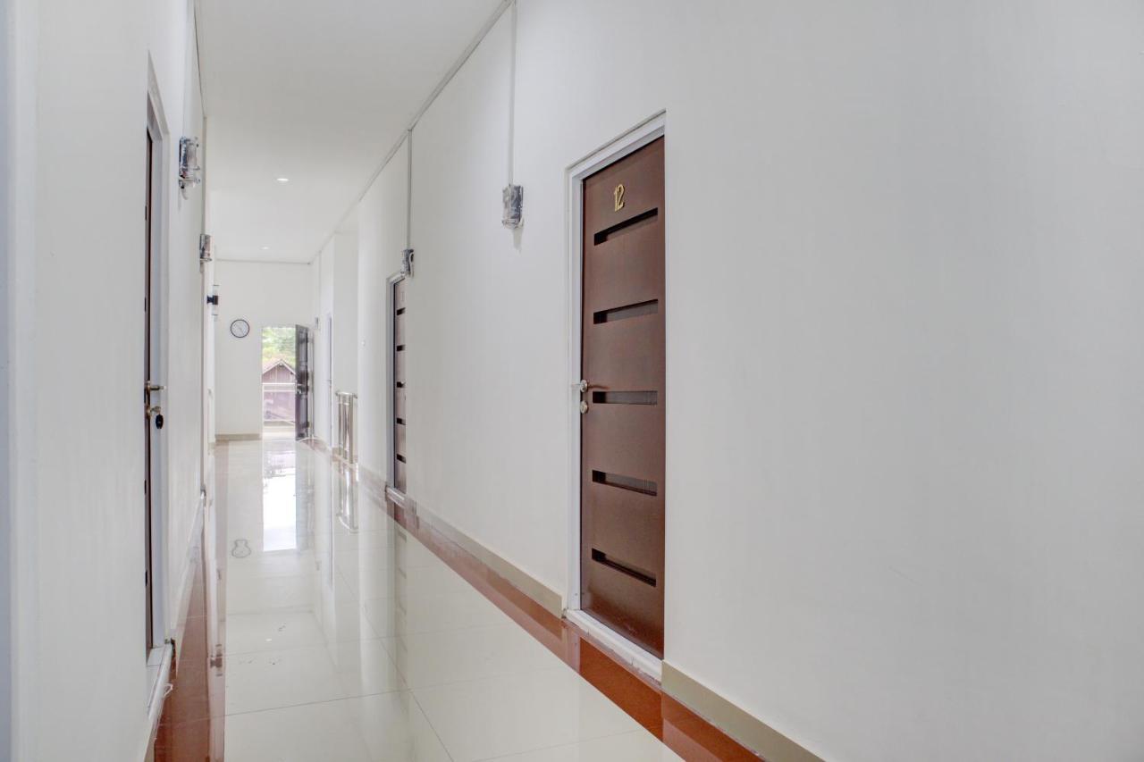 Oyo 3690 Wisma Yani Syariah Padang  Extérieur photo